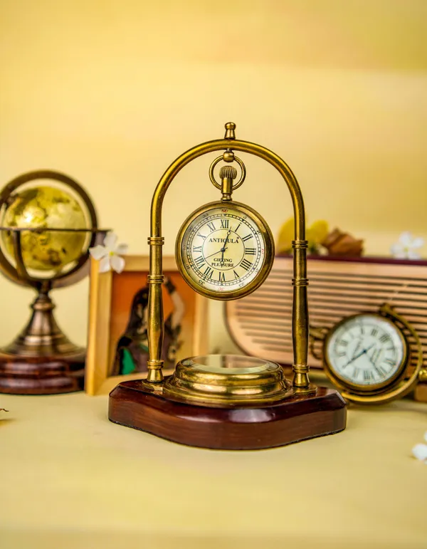 Antiqula_Magnus_6.5_Vintage_Brass_Sheesham_Wood_Desk_Clock_With_Compass_Engraved_Quote
